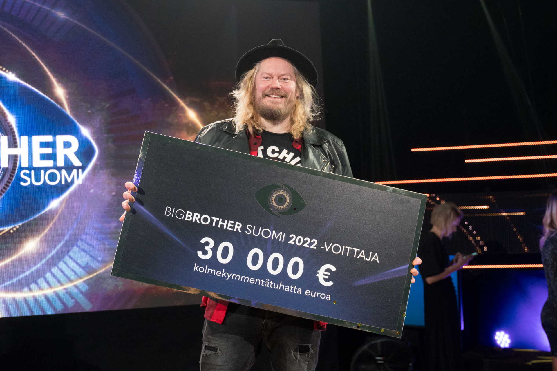 Reeo on Big Brother 2022 -voittaja. Kuva: © Jukka Alasaari / Nelonen Media.
