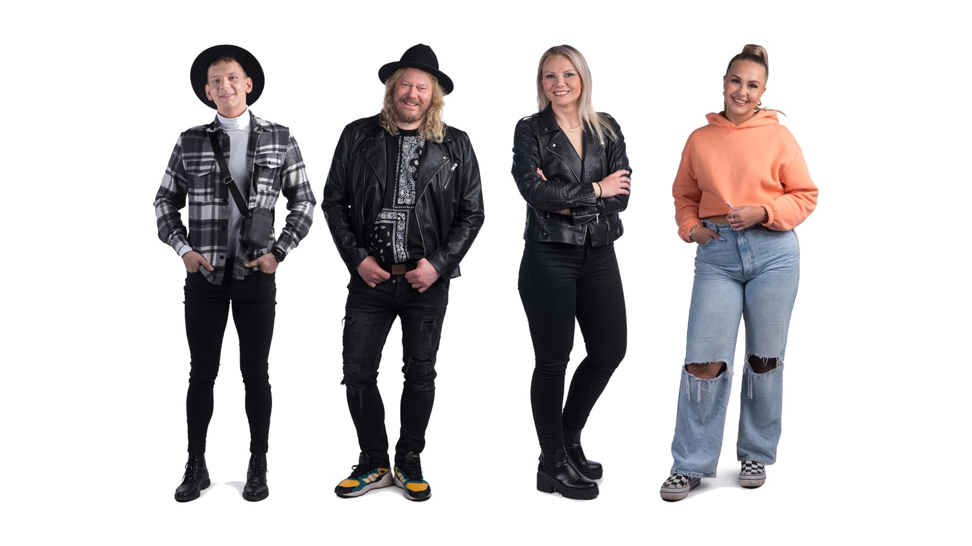 Big Brother 2022 -finalistit Miikka, Reeo, Laura ja Mia. Joku heistä on uusi BB-voittaja. Kuvat: © Jukka Alasaari / Nelonen Media.