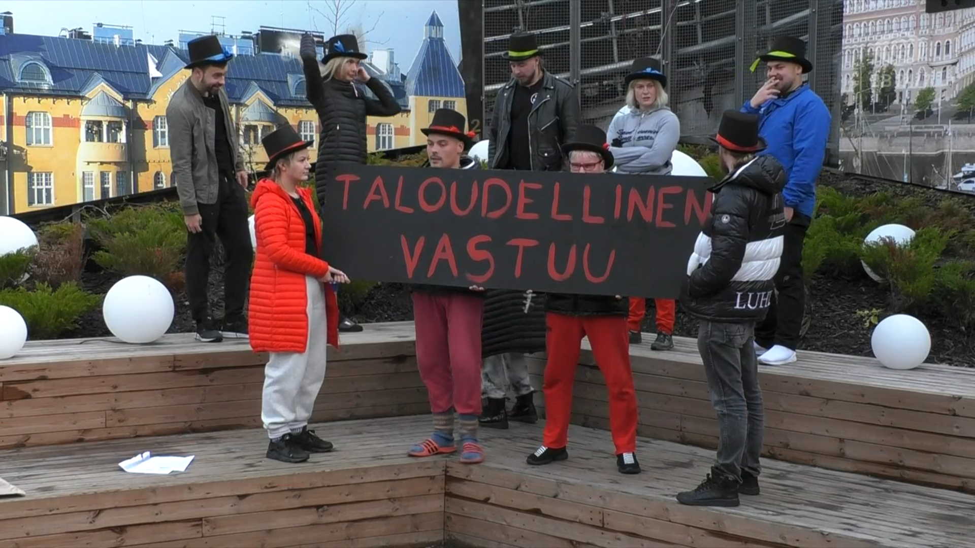 BB-talon hallitus kantaa taloudellista vastuuta viikkotehtävän lopuksi. Kuva: © Nelonen Media.