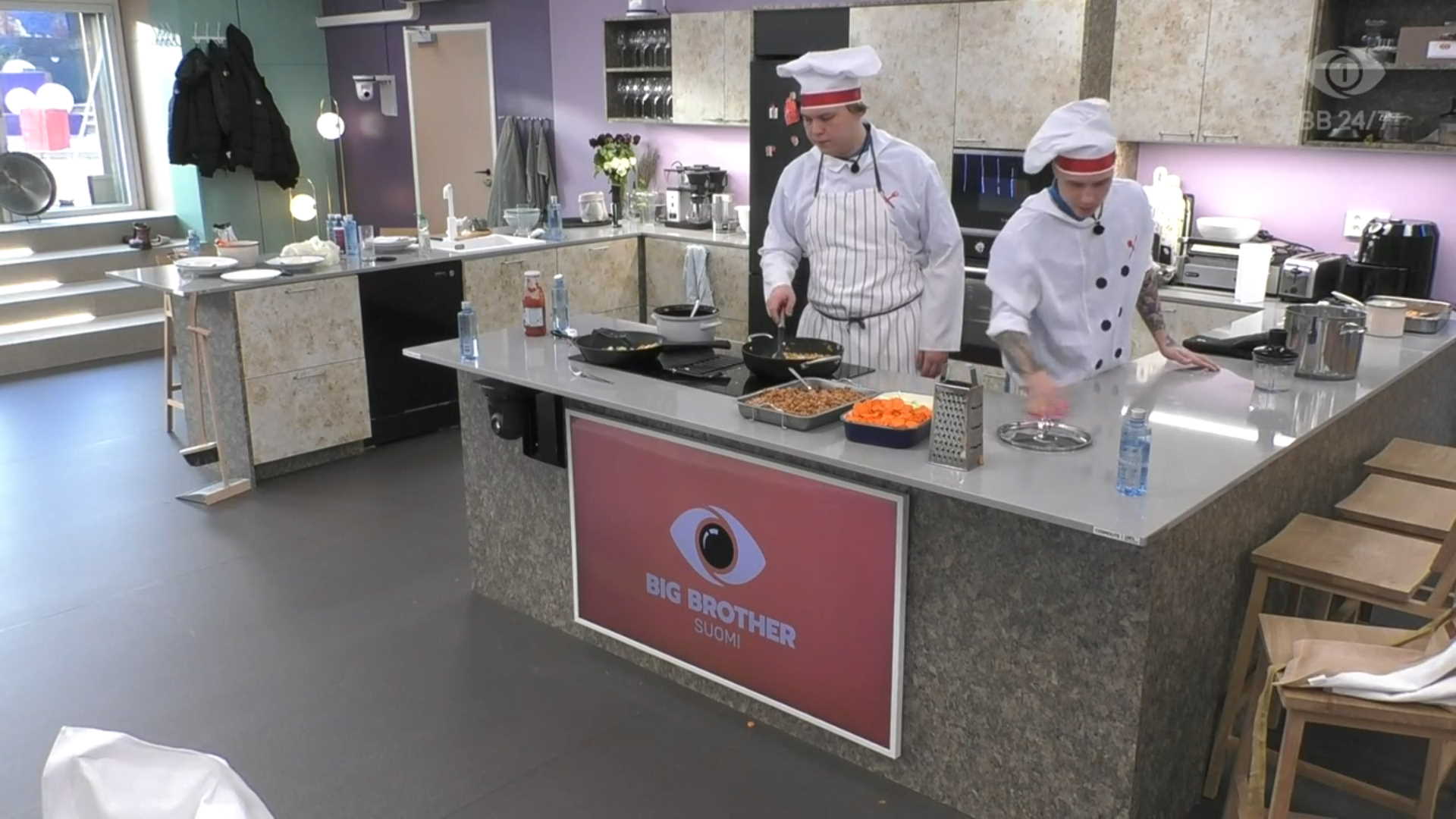 Ville ja Anssi ottivat ensimmäisen keittiövuoron. Kuva: © Nelonen Media.